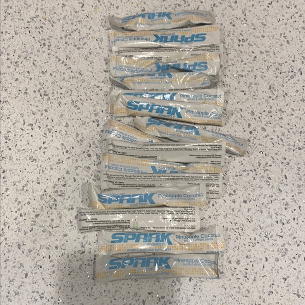 16 spark sticks Pineapple Coconut flavor
